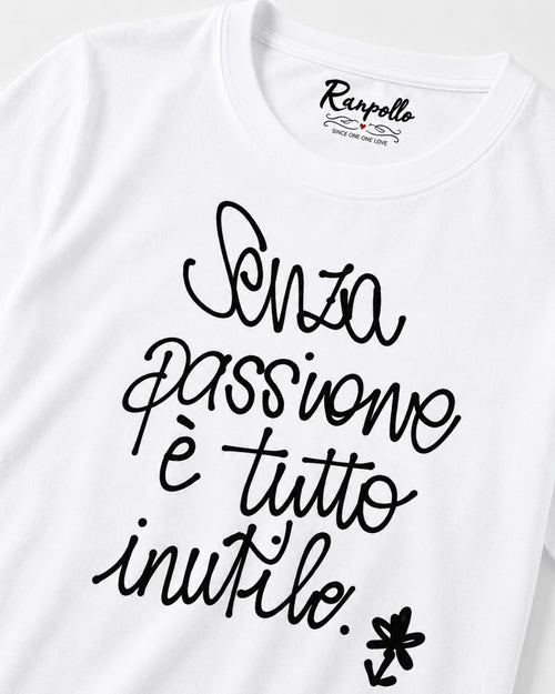 Carica immagine 1 in visualizzazione galleria. T-shirt Regular Inutile