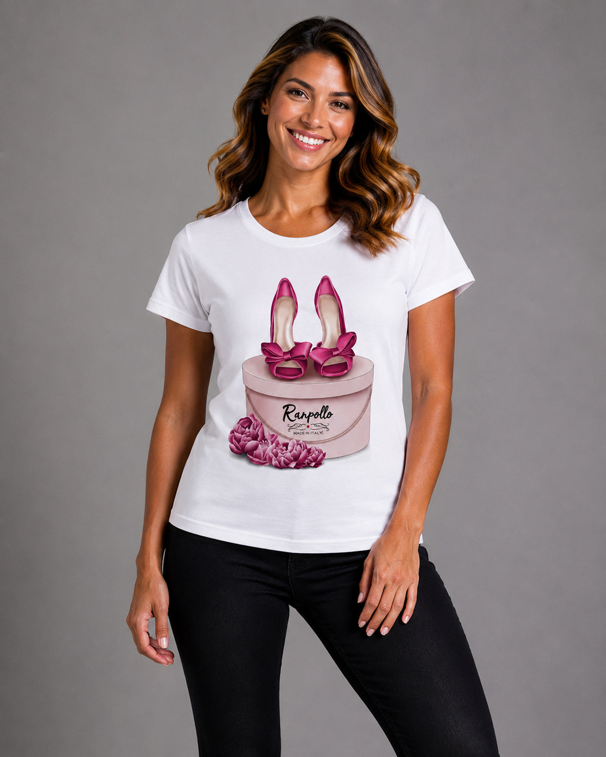 T-shirt Regular Heels