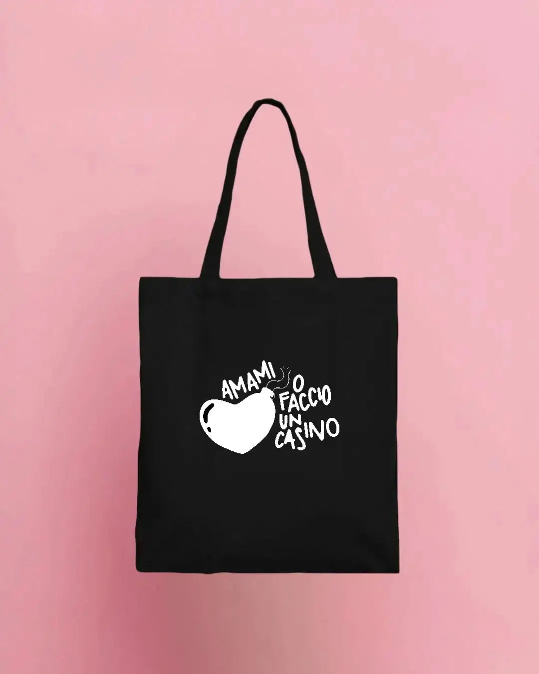 Tote Love Me